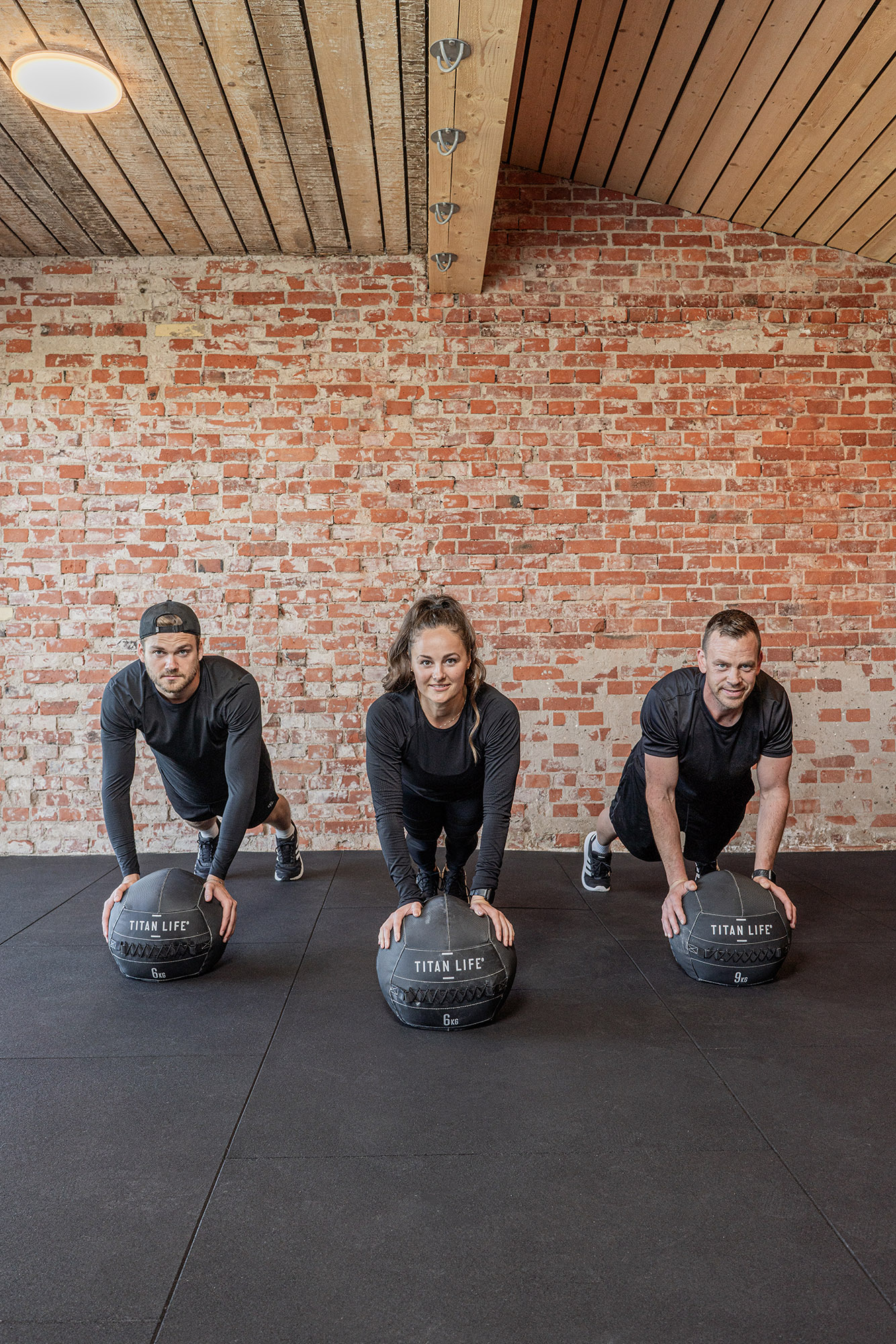 TITAN LIFE PRO Wall Ball 6-10 Kg